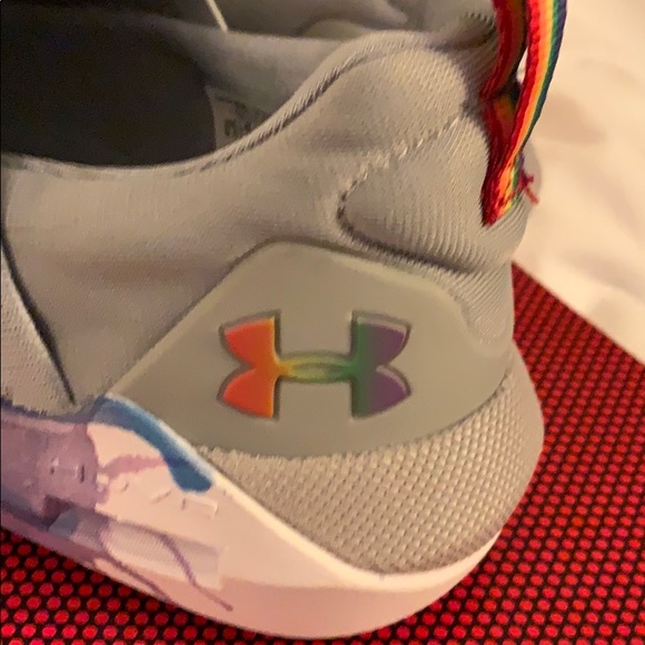 under armour hovr slk evo x pride